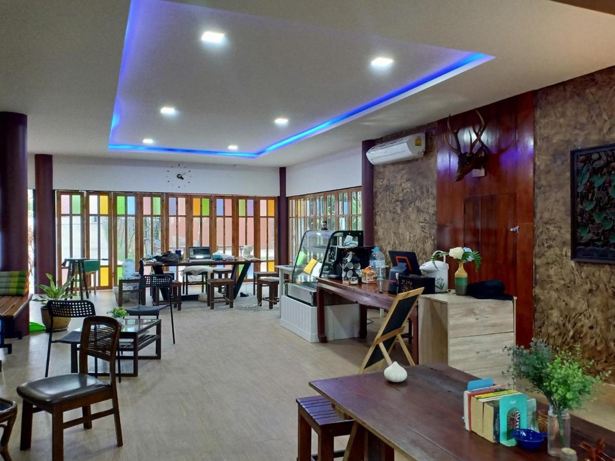 Baanbua Nonlen Hotel Udon Thani Exterior foto