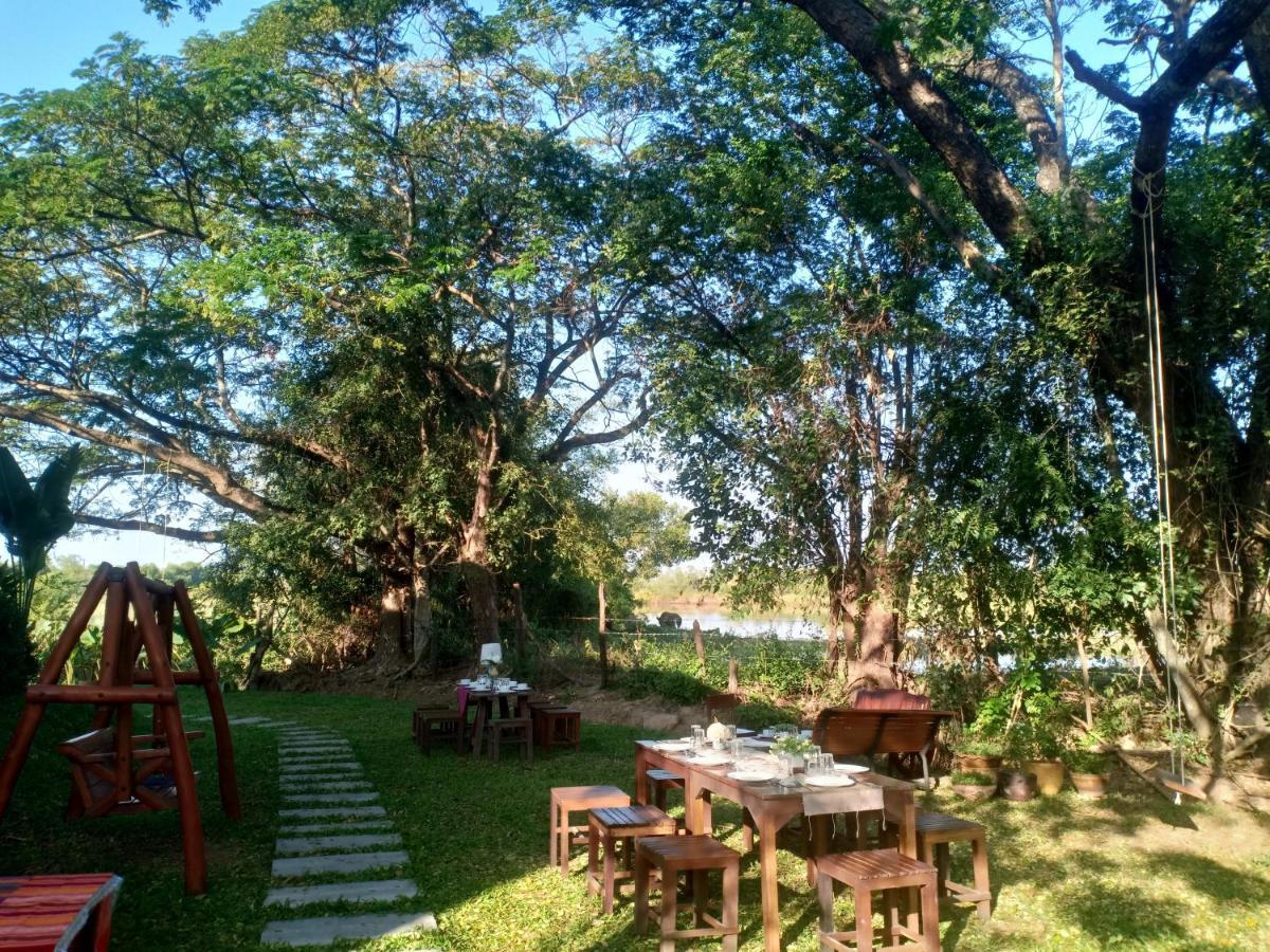 Baanbua Nonlen Hotel Udon Thani Exterior foto