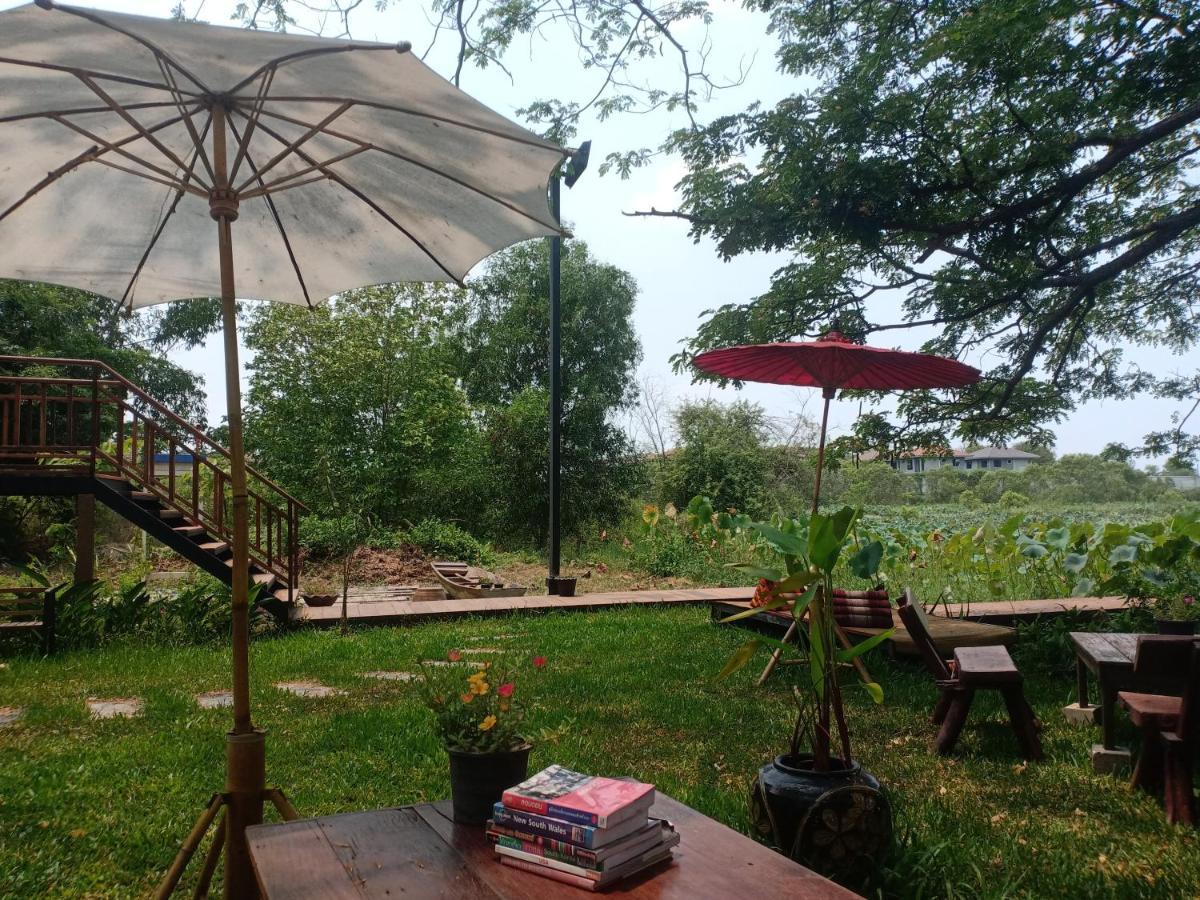 Baanbua Nonlen Hotel Udon Thani Exterior foto